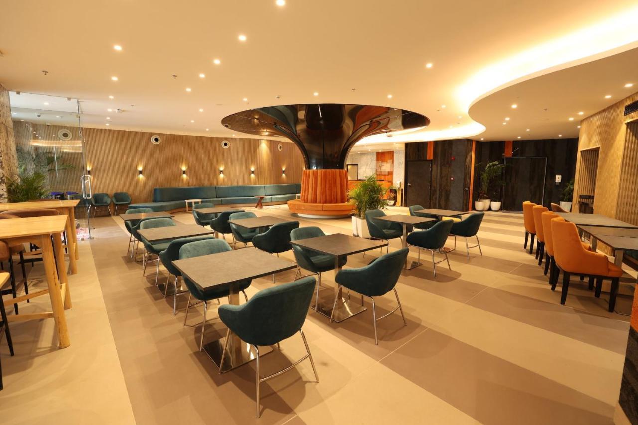 Holiday Inn Express & Suites Jaipur Gopalpura Eksteriør bilde