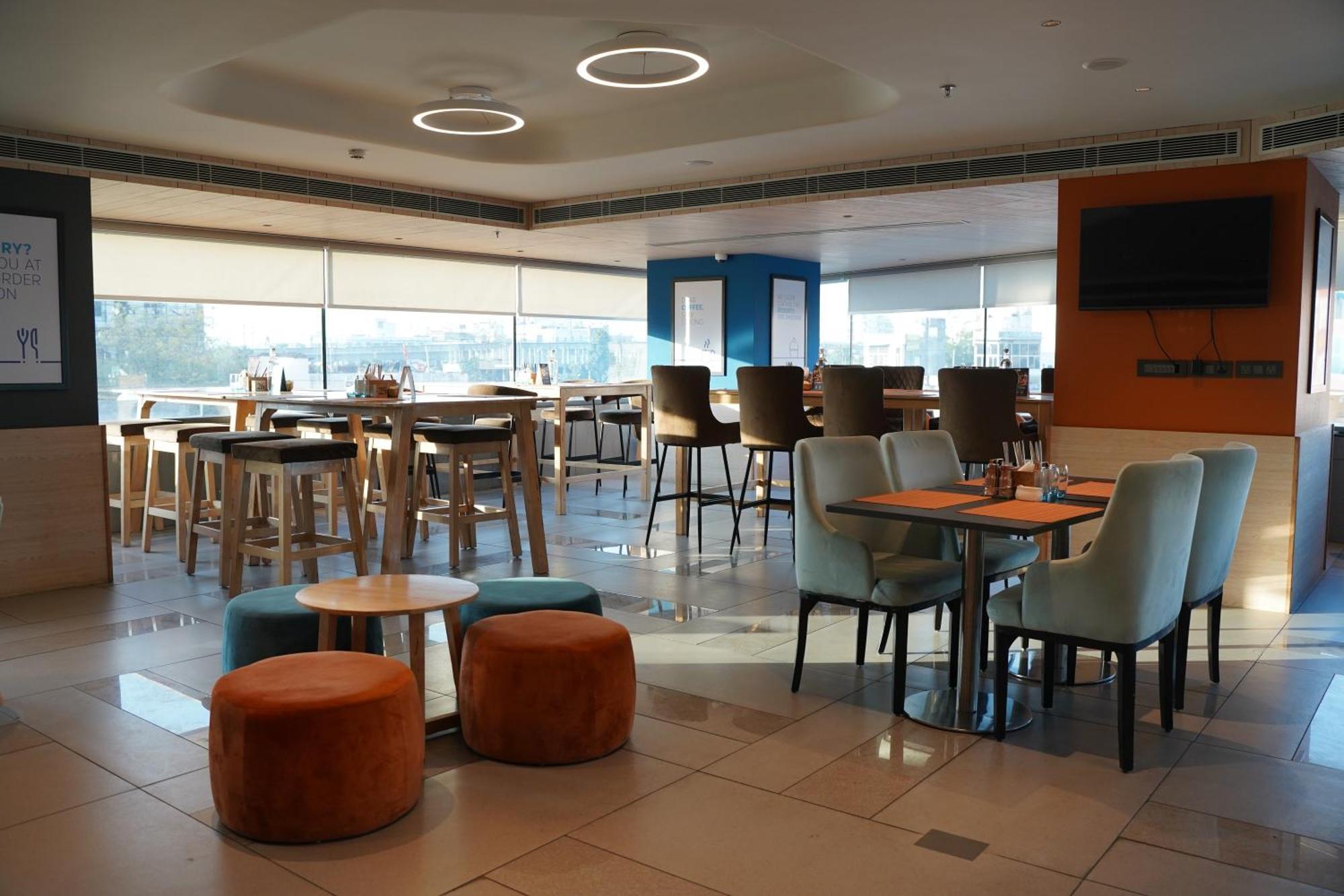 Holiday Inn Express & Suites Jaipur Gopalpura Eksteriør bilde
