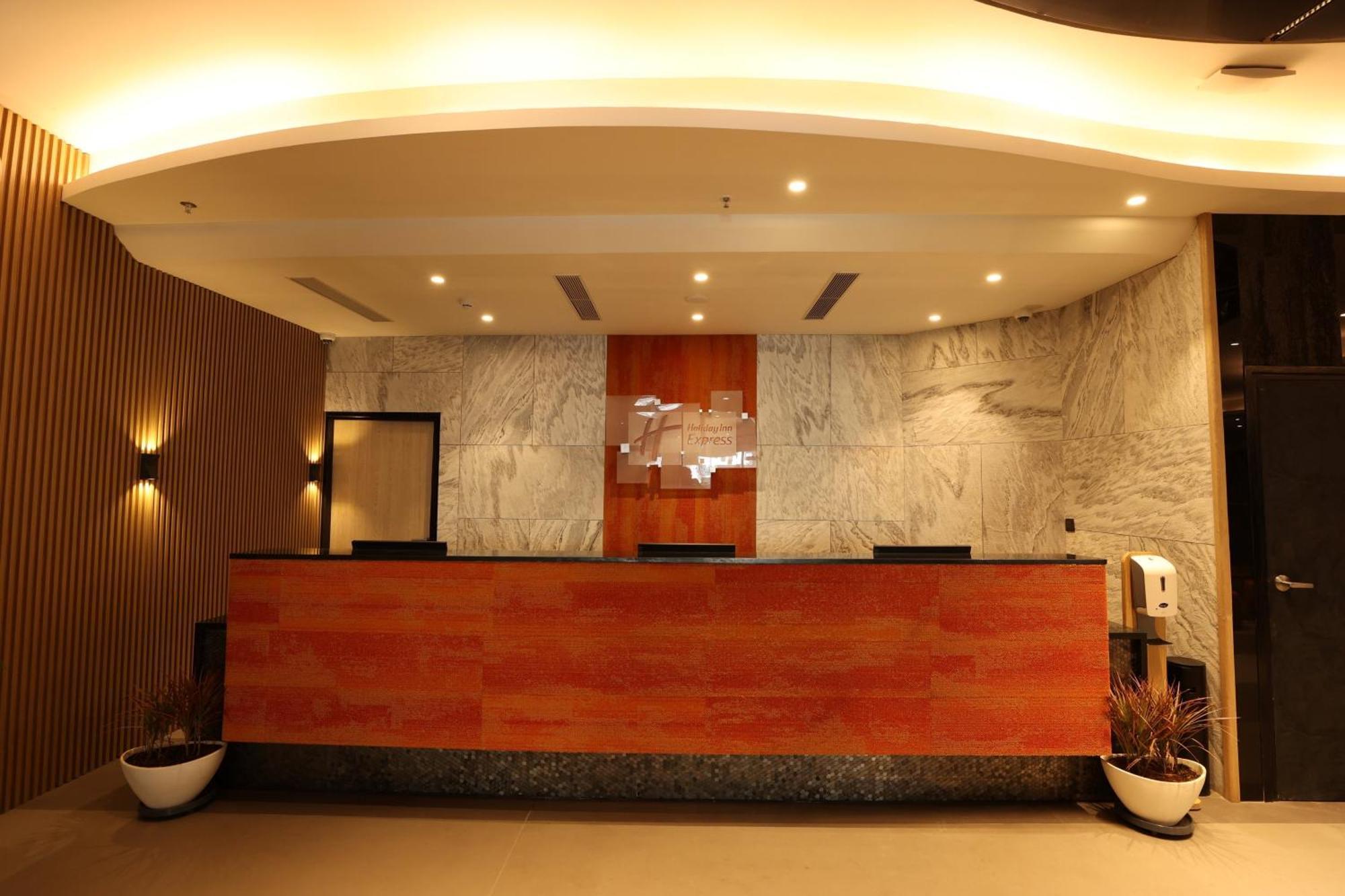 Holiday Inn Express & Suites Jaipur Gopalpura Eksteriør bilde