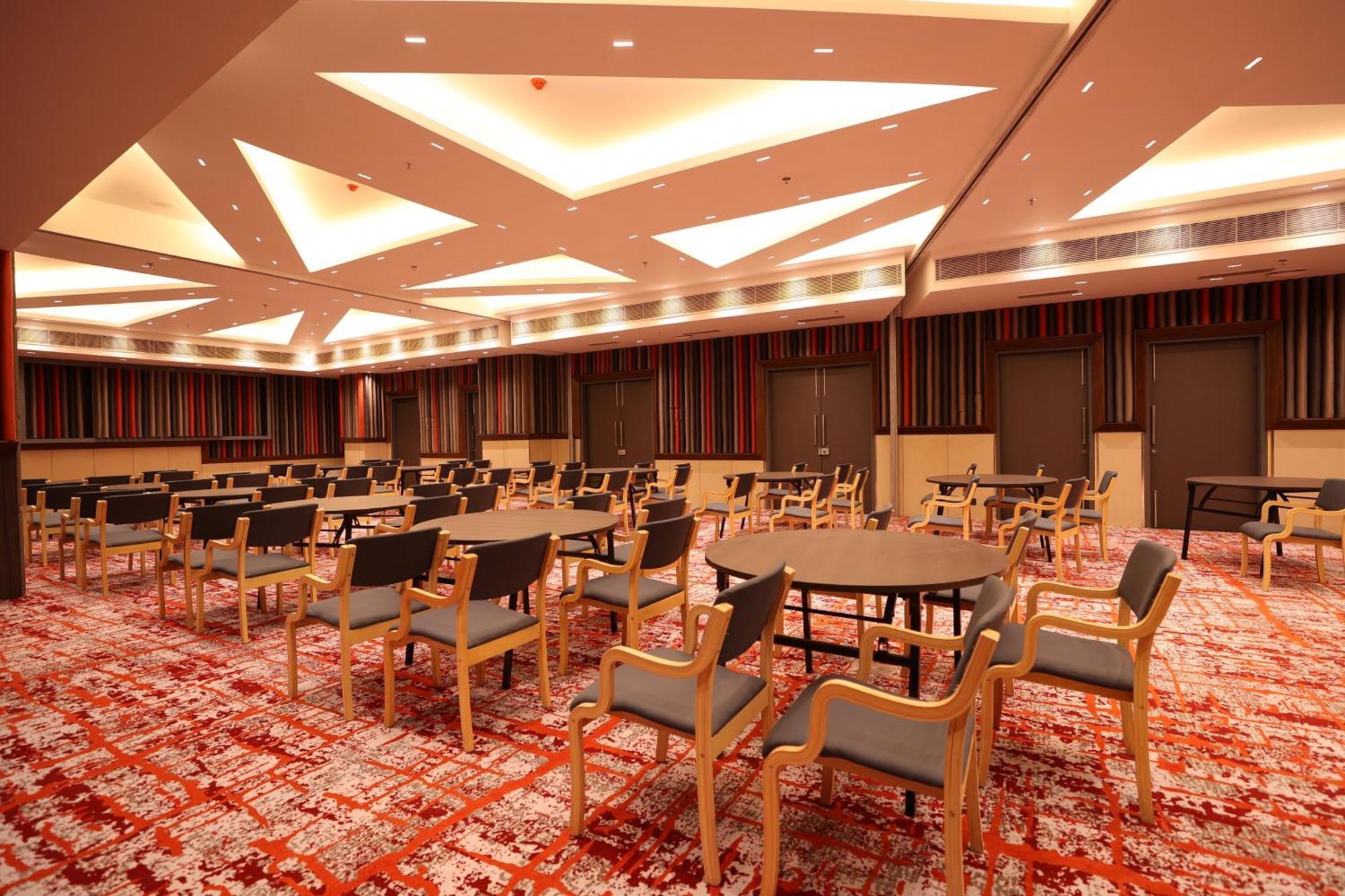Holiday Inn Express & Suites Jaipur Gopalpura Eksteriør bilde